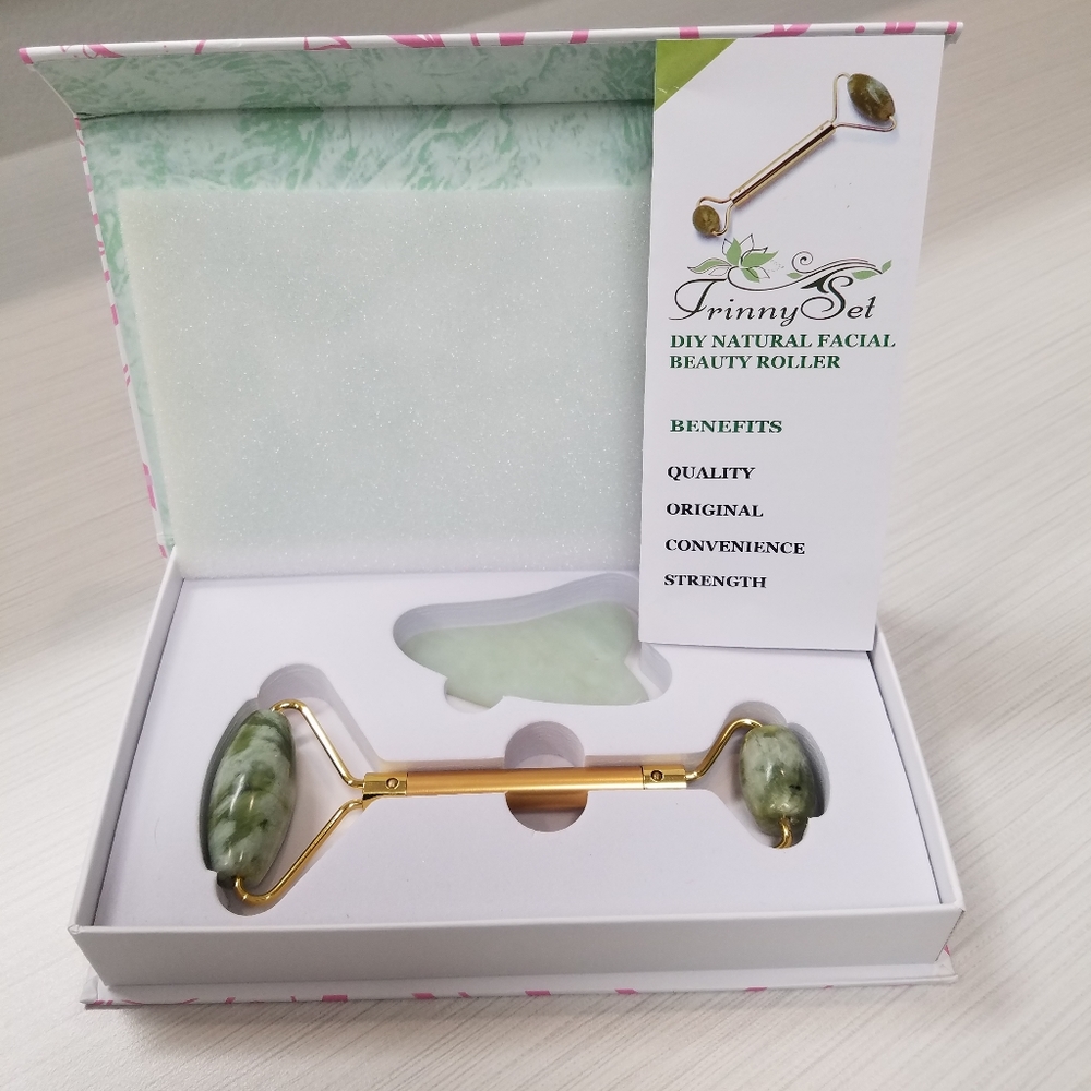 NIB Jade roller & gua sha
